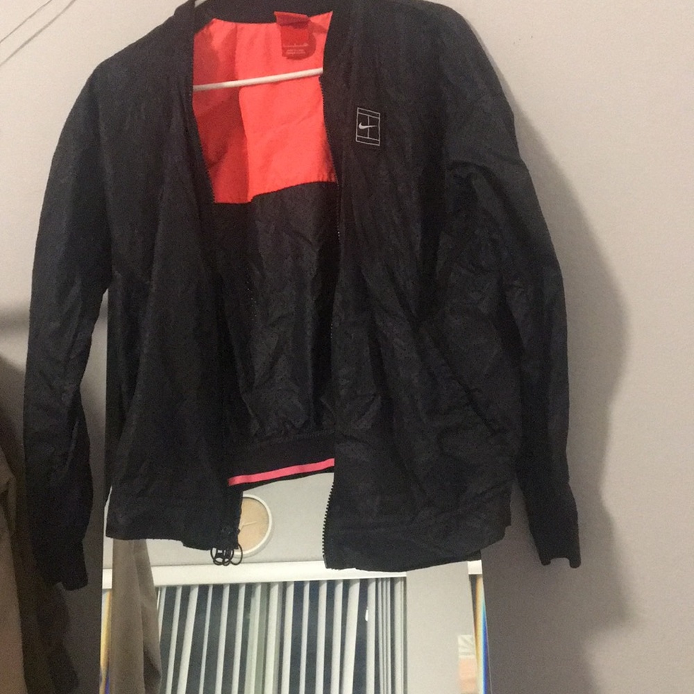 Cute breathable Nike running jacket